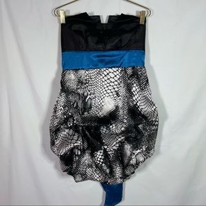 Wishes Wishes Wishes, Strapless Mini Dress. Size 9.  Good used condition!